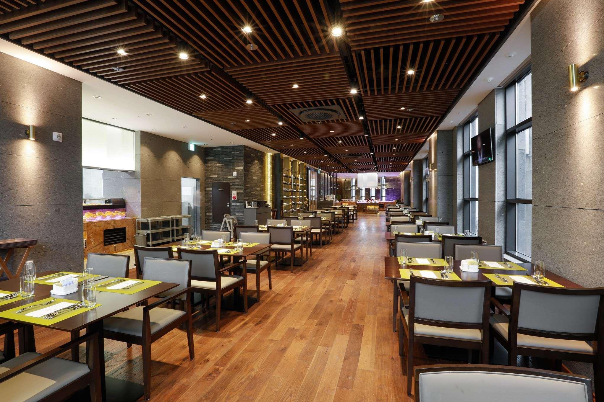 Ramada By Wyndham 4*