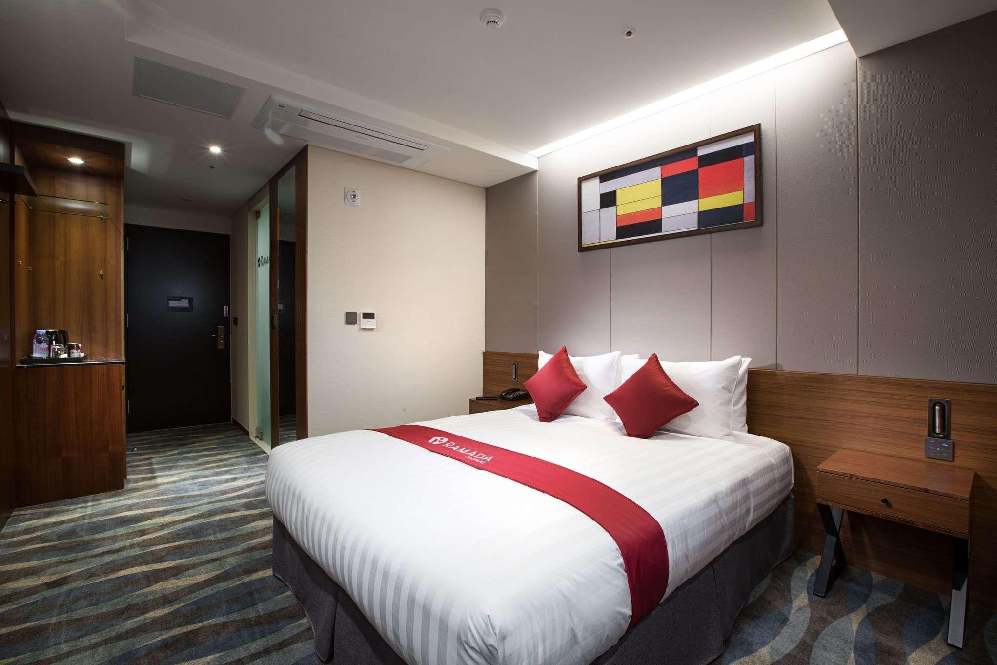 Ramada By Wyndham 4*