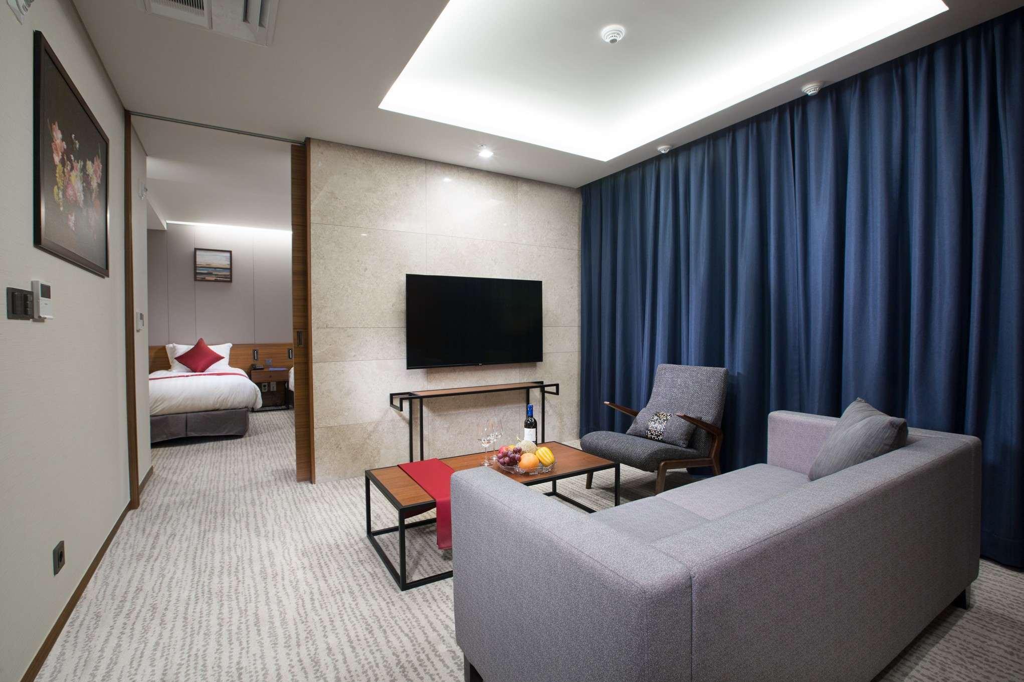 Hotel Ramada By Wyndham 4*