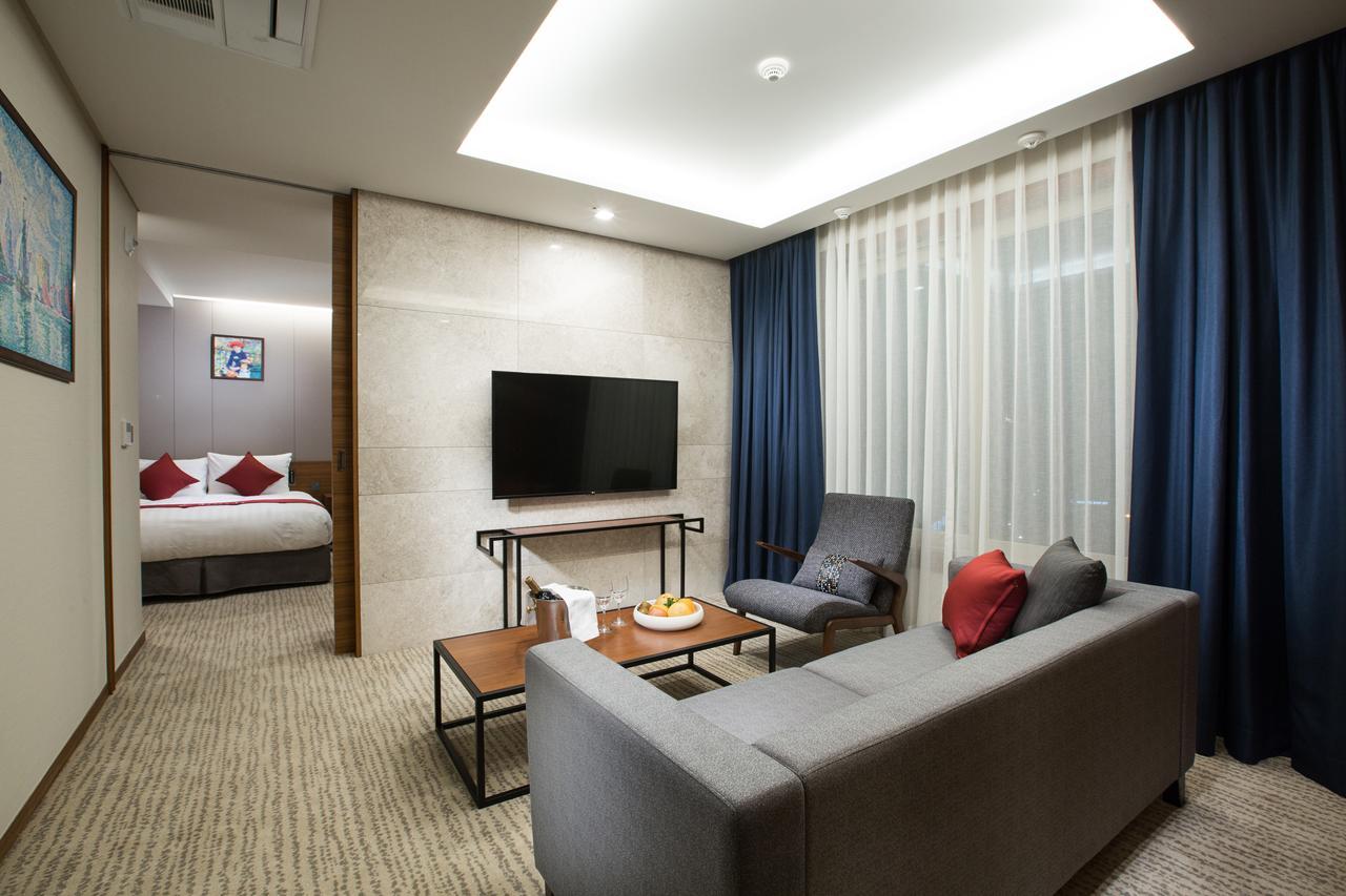 Ramada By Wyndham 4*